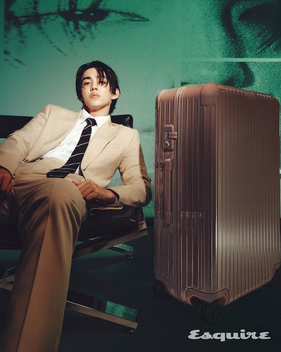 wonubliss's tweet photo. SCOUPS for Rimowa x Esquire Korea 📸 https://t.co/y0V6I8YkZG