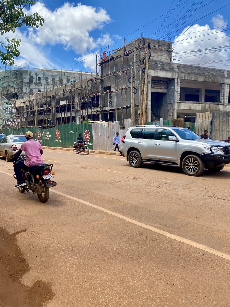 NiwaRodgers's tweet photo. A building that will house China Town in Kansanga is almost complete.

As you sit there worrying about having no lunch, someone else has a million-dollar investment taking shape. That’s life https://t.co/txyHo29bJ4