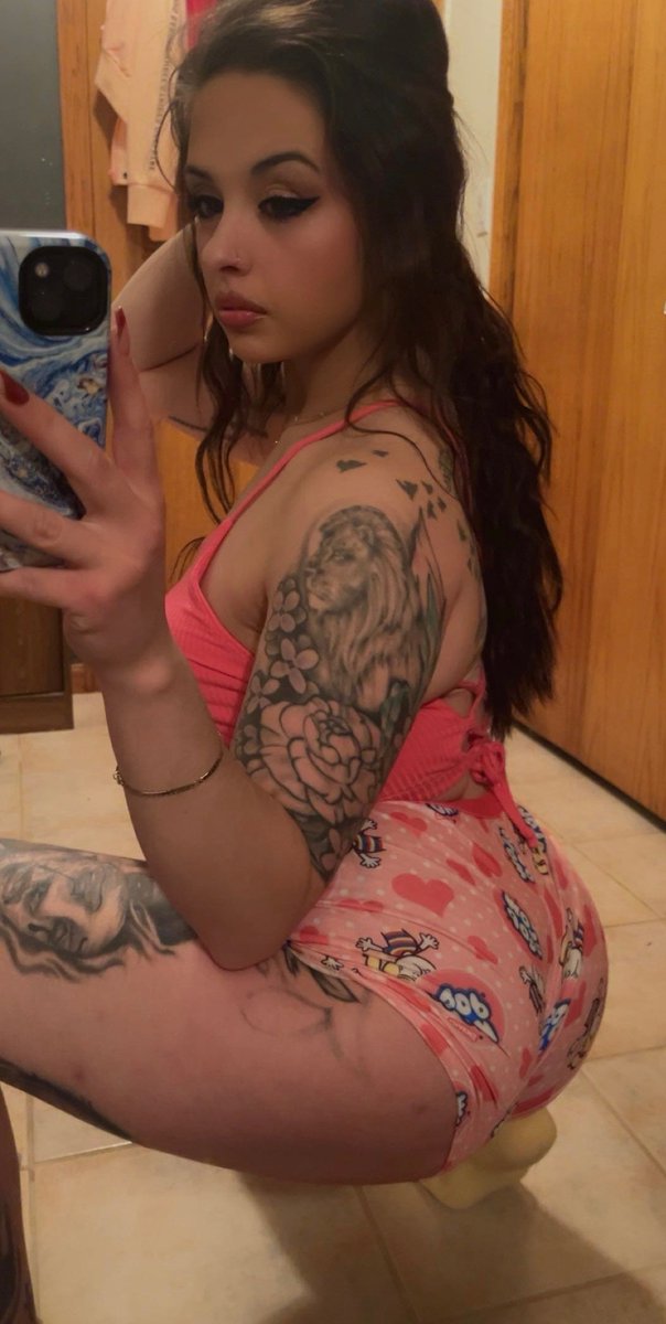 1PiperPandora's tweet photo. https://t.co/ODKW4ZE6Uj #free #pink #milf #tatted #onlyfans https://t.co/VlKzHpeOyI