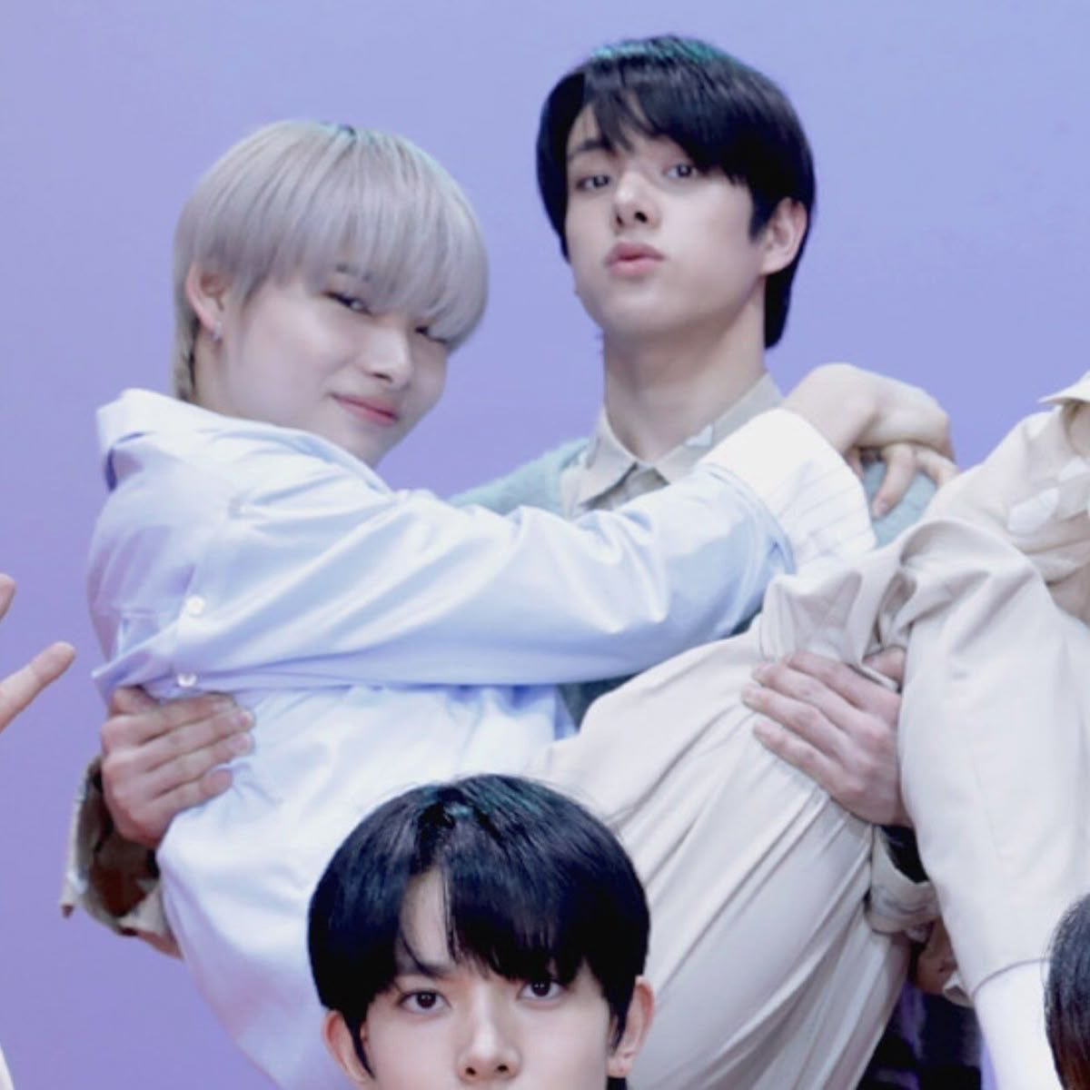 wayokyu's tweet photo. when jake used to hold ni-ki like a baby 🥹need them to recreate this again 😭 https://t.co/rAcDVJIogb