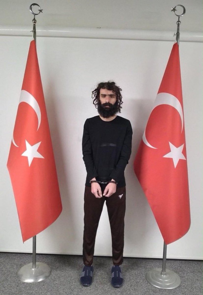 sokanturk's tweet photo. Milli İstihbarat Teşkilatı (MİT), terör örgütü IŞİD’in (DEAŞ) sözde Horasan Vilayeti (ISKP) yapılanmasında faaliyet gösteren "Abdullah" kod adlı Uğur Bahadır'ı, Horasan'da  düzenlediği nokta operasyonla yakalayarak Türkiye’ye getirdi. https://t.co/qaTK3DPgeS