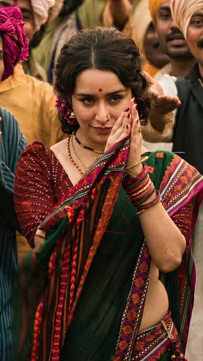 SUDHIRb9661's tweet photo. Looking like a true politician,
A lady superstar of India !!
#ShraddhaKapoor #Bollywood #Eethatrailer https://t.co/jJKqgvv3B8