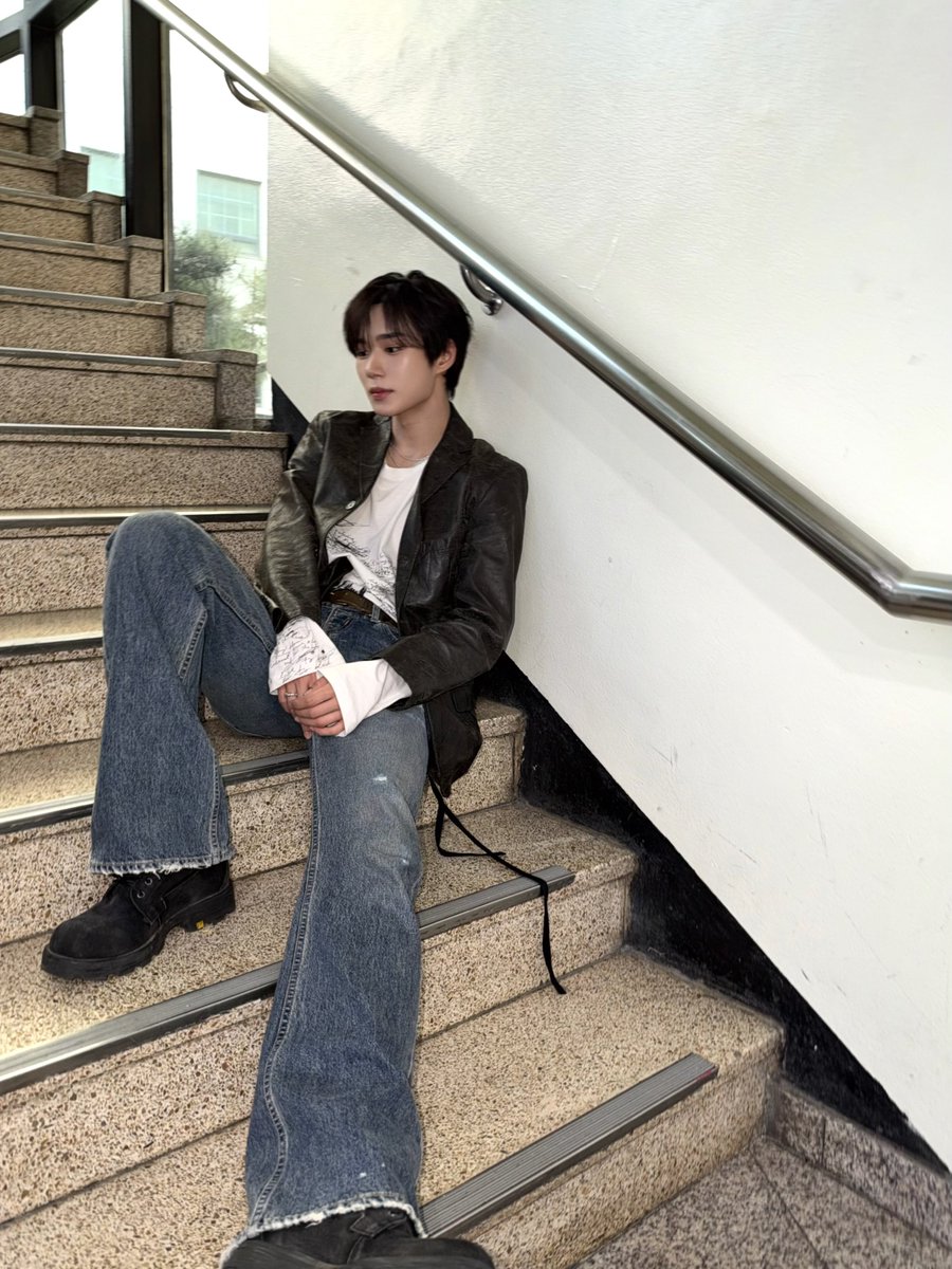 ALD1_official's tweet photo. 뮤직뱅크🎶🏦

#ALPHADRIVEONE #ALD1
#알파드라이브원
#JUNSEO #준서 https://t.co/2BQt3TBFqe