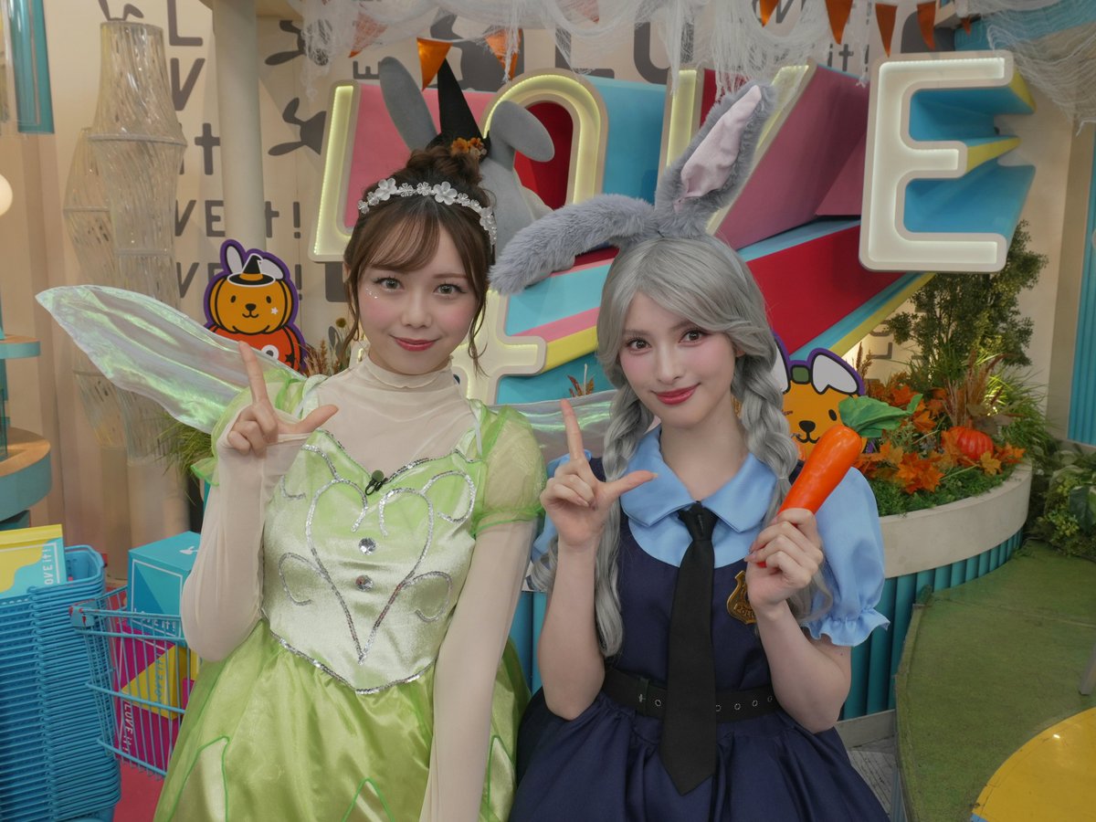 sendenbu_staff's tweet photo. ［📸］

TBS系「#ラヴィット！」にて #ONELOVEONEHEART の #藤咲碧羽 さん、ラッピー&amp;ガガンモとお写真を撮らせていただきました！✨
ありがとうございました🧡

@LOVEONE_staff
#ラブワン 　
#超とき宣 #菅田愛貴 https://t.co/JennY8QiNn