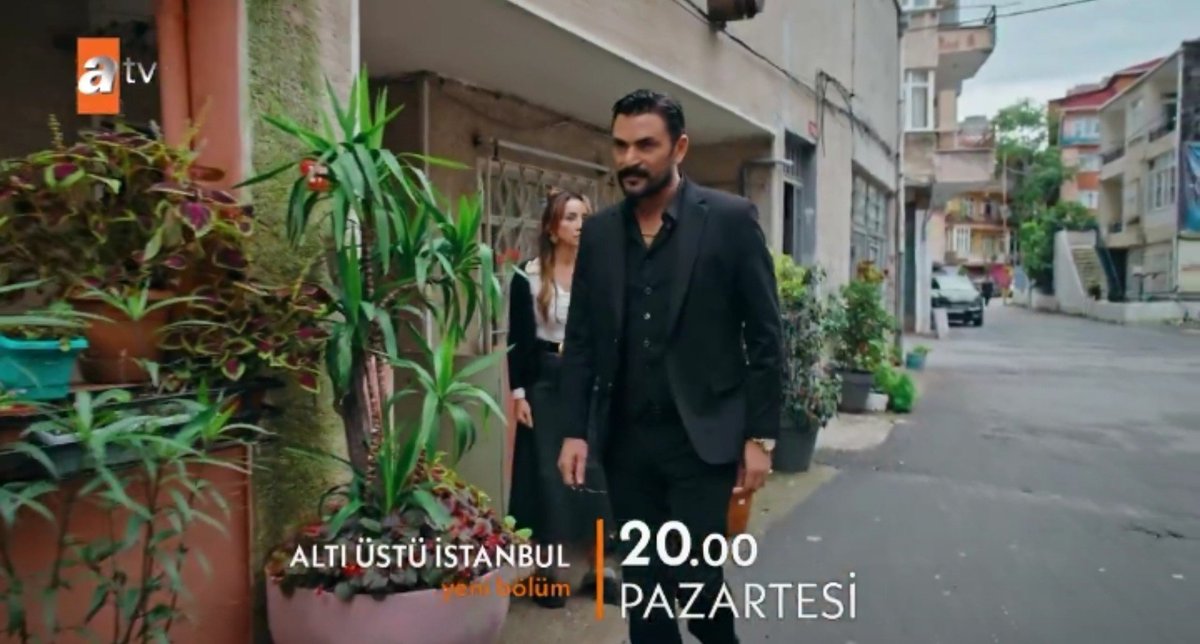 turkdonmezmerv1's tweet photo. Bazen sevdiğimiz insanın değerini o gitmeden anlayamayız... 💔 #AltıÜstüİstanbul #FahRam #HalilİbrahimKurum #ÖyküGürman https://t.co/FJ0EYoBCTO