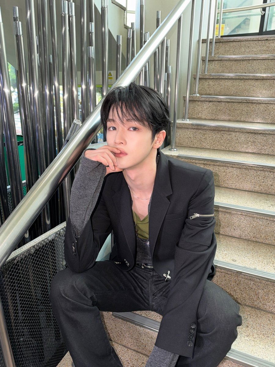 riize_archives's tweet photo. 261030 #SUNGCHAN riize_official instagram https://t.co/t9S31YNqga