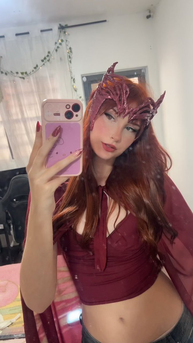 castlevanna's tweet photo. WandaVisionnn! https://t.co/jJ5tEJXqAh
