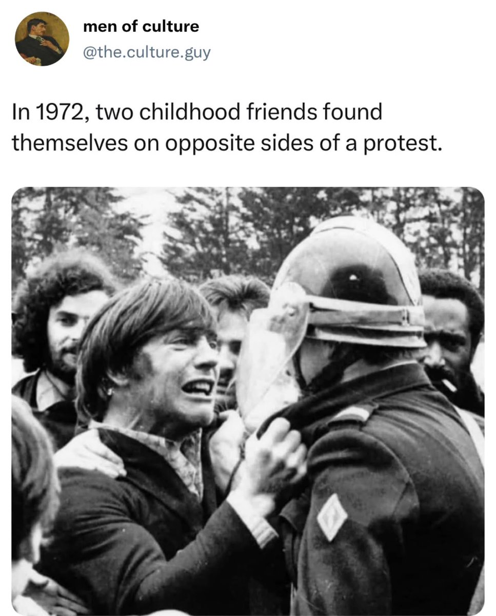 adjiehdt's tweet photo. @noleppeu Jadi keinget di Prancis, lebih emosional dua temen ketemu saat demo teriak “Go ahead and hit me while you’re at it!” ke temen copsnya 🥲 https://t.co/CJKbmCaQjs