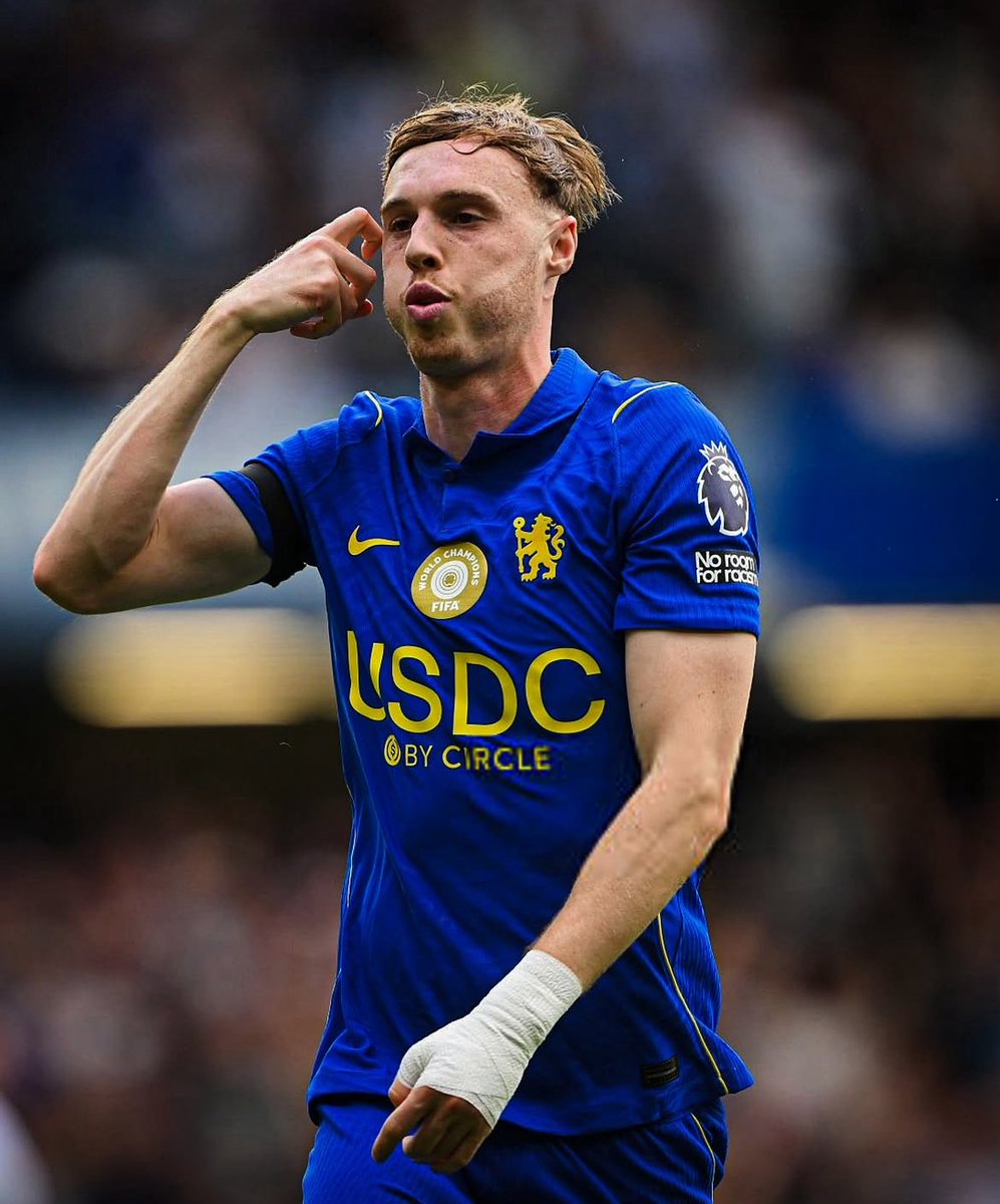 DailyFootyHQ's tweet photo. 🚨🔵 Cole Palmer has scored 4 goals in 7 Premier League appearances against Manchester United! 😳🔥

His unforgettable hat-trick in Chelsea’s 4–3 win over United in April 2024 remains one of the Premier League’s most dramatic moments.

👀 Will he deliver again against the Red Devils?