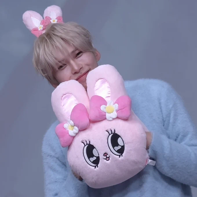 Image from 쨈..💗 (@luvbin613)