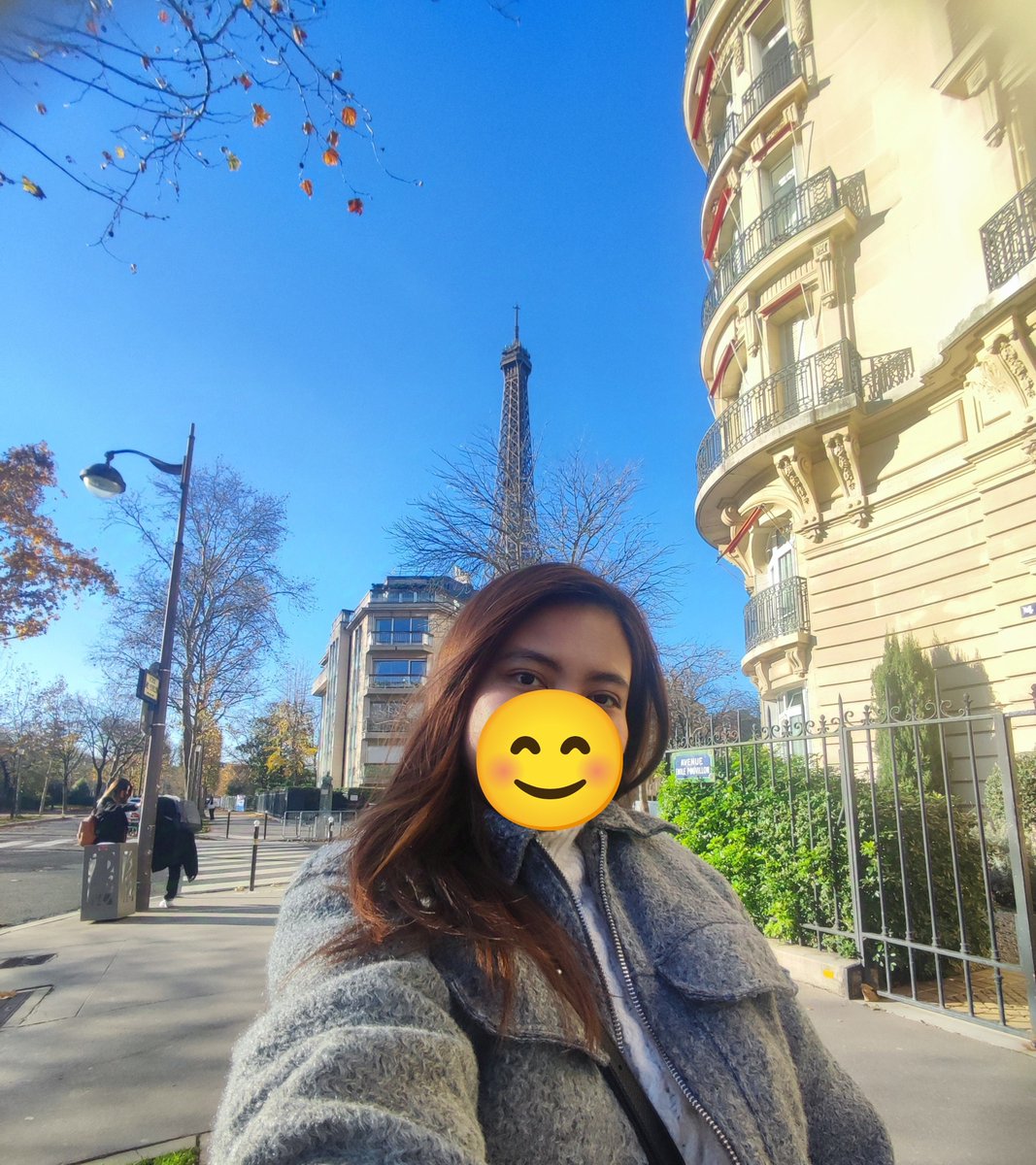 madamefd1997's tweet photo. ไม่ได้แบกเป้ แต่ลากกระเป๋าเดินทาง 29 นิ้ว เที่ยวยุโรปคนเดียว 4 ประเทศ คิดแพลนเอง ขอวีซ่าด้วยตัวเอง ทำทุกอย่างเองหมด ไม่ได้กลัวอะไรไปกว่า กลัวคุยกับตม.ไม่รู้เรื่อง เพราะไม่เก่งอิ้ง กลัวตอบไปเลิ่กลั่ก555555555 

เจอปัญหามากมายหลายอย่าง แต่ก็งัดตัวเองจนไปต่อได้ จนพาตัวเองกลับไทยได้ ถามว่าเข็ดมั้ย ไม่นะ ทุกอย่างล้วนมีอุปสรรค เราพร้อมไปเจอปัญหาใหม่ ๆ อยู่ละ ไปคนเดียวก็ไม่ได้เหงาอะไร คุยกับตัวเอง ตีกับตัวเอง ถ่ายรูปก็ตั้งขาตั้งกล้องถ่ายเลย ไม่มีใครรู้จักเราหรอก 🤭🤪😂
