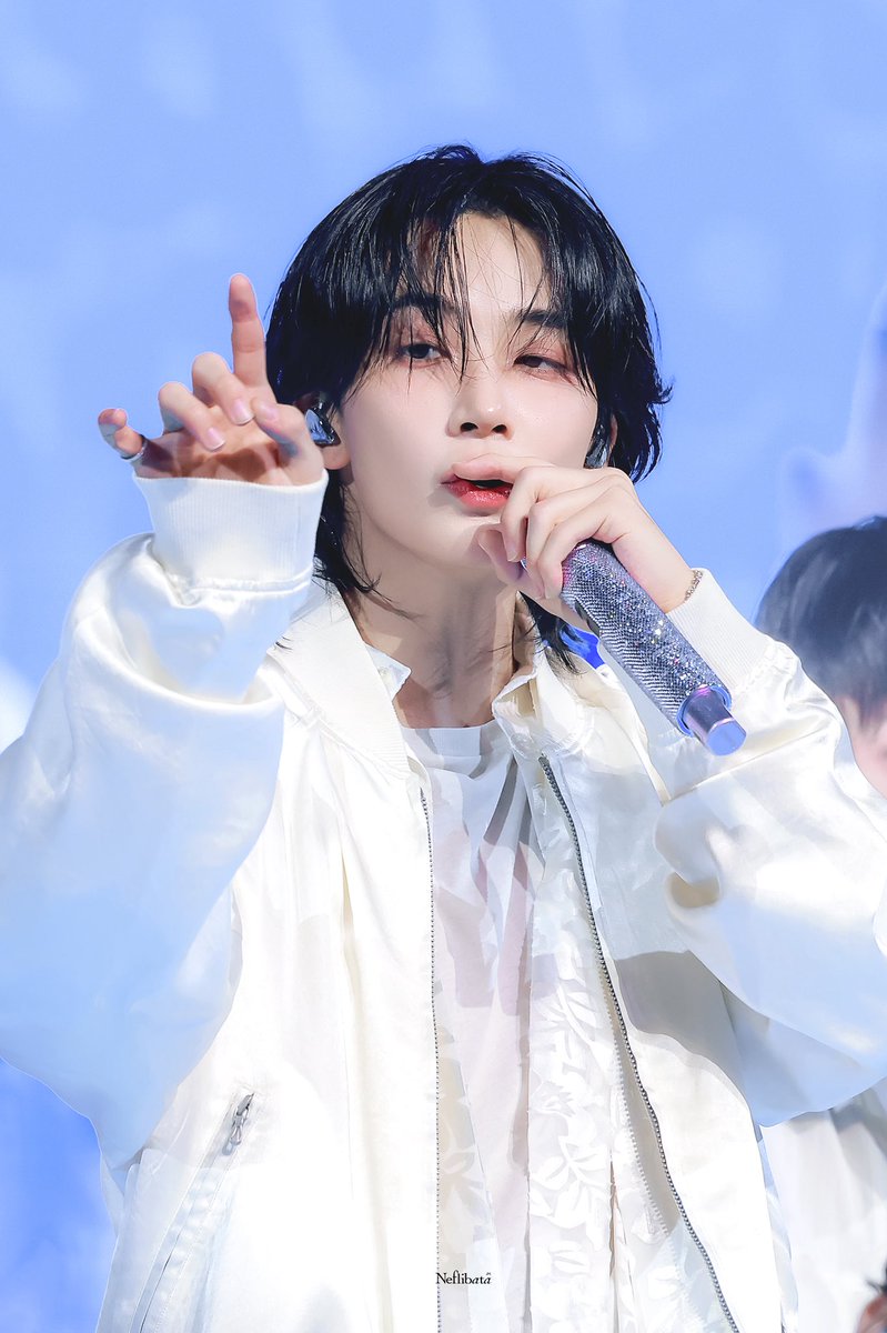 Neflibata_JH's tweet photo. 261030  [JxJ DREAMING] in INCHEON 

Day1

❤️

#정한 #윤정한 #JEONGHAN
#ジョンハン 
#세븐틴 #SEVENTEEN https://t.co/jcVDK3mrT6