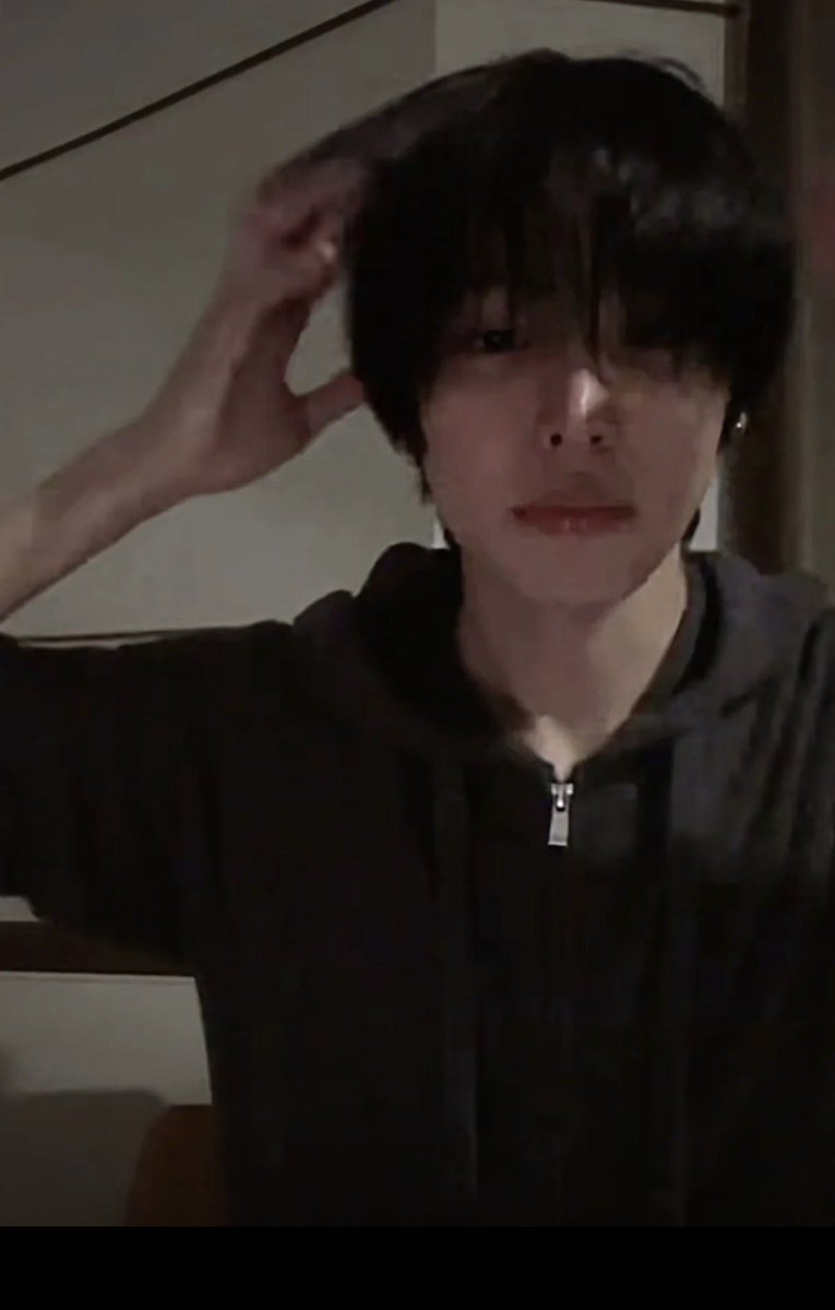 s1xozu's tweet photo. 리쿠 진짜 미친놈이구나 https://t.co/nrQvnTeo5n