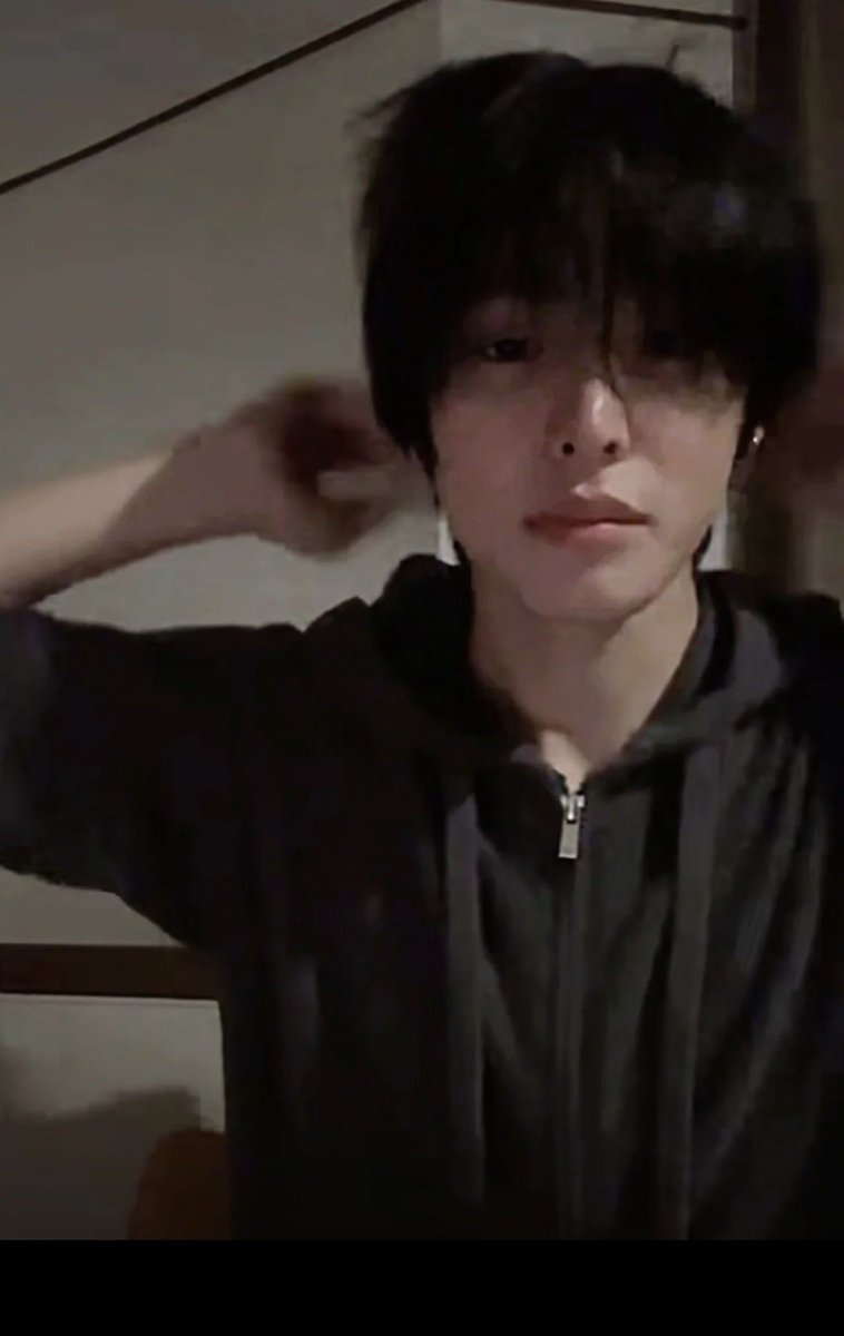 s1xozu's tweet photo. 리쿠 진짜 미친놈이구나 https://t.co/nrQvnTeo5n