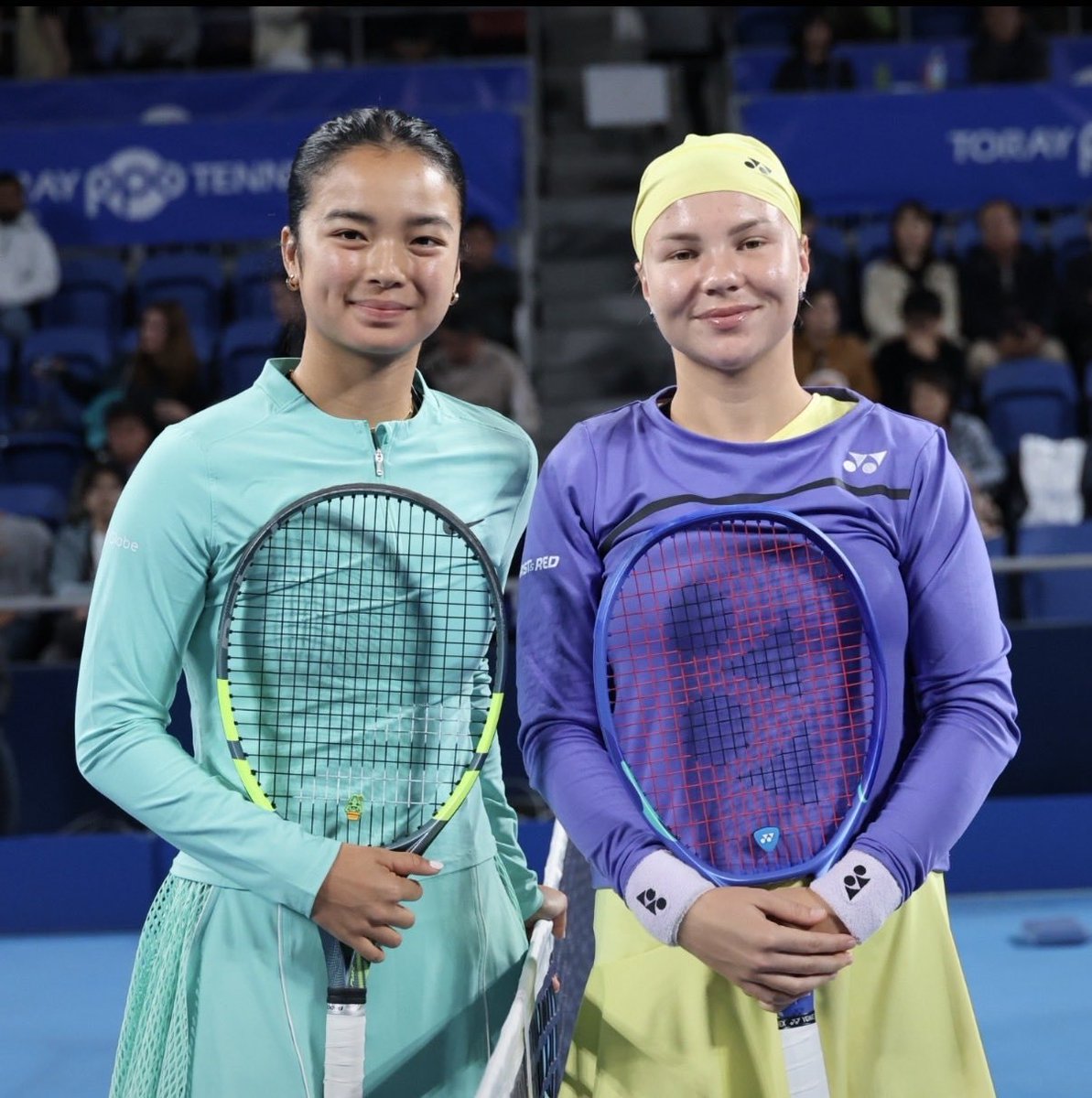 Jeu_Set_EtMatch's tweet photo. Diana Shnaider (n°13) se qualifie pour les demi-finales du WTA 500 de Tokyo !
Tête de série n°3, elle élimine Alexandra Eala (n°19) 🇵🇭 en trois sets 2-6, 7-6 (5), 6-4.
Next ➡️ Mia Pohankova (n°144) 🇸🇰.
#TorayPanPacificOpen https://t.co/UhdzHjmw6W