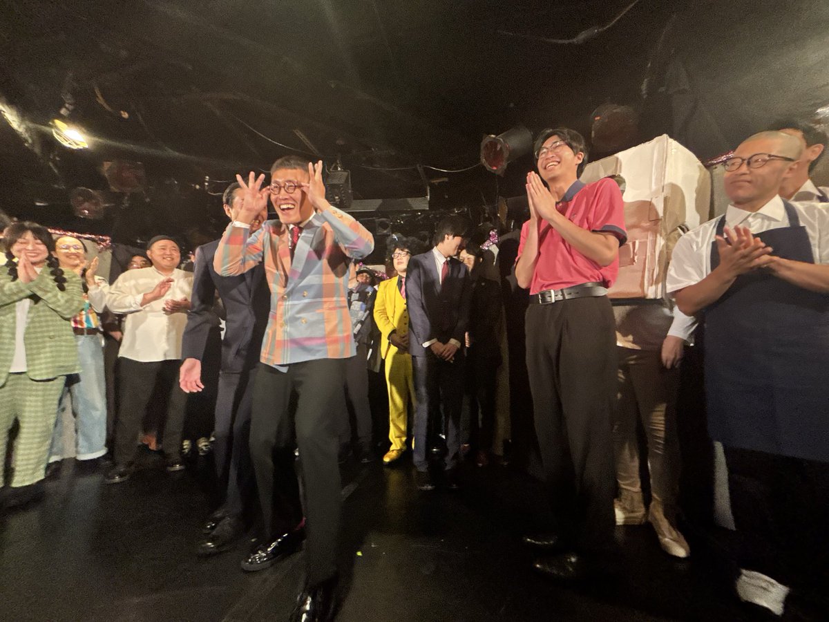 Pooh_Al's tweet photo. ラママ〜
今回コーラスライン全部良かったのでは？？？？
じゅんじゅんズのコントこんなに面白いの知らなかったしスゲーニョは売れちゃうじゃん🥳
エハラ先生はネタやるの久々ってびっくり！ミスドCMで育ったので（？）生で拝見できてとても嬉しい🥹🥹🥹！ https://t.co/L213xr1O28