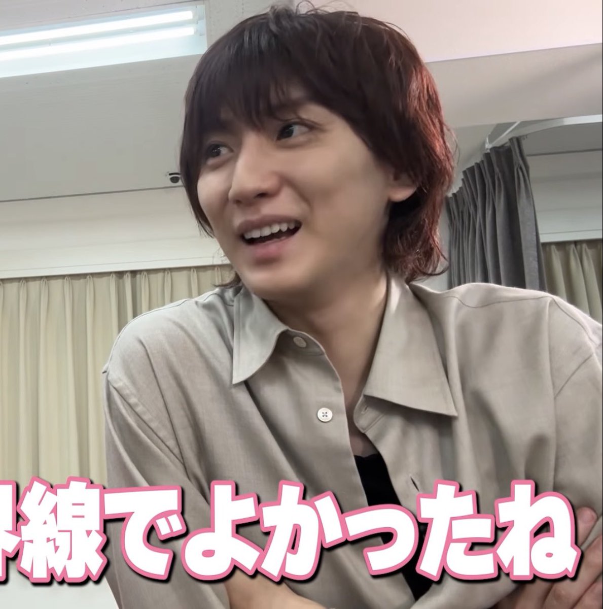 nsgji's tweet photo. やっぱり赤っぽいよね❓
赤みが強いカラーも当たり前に似合うんだな〜自由自在だな
 #ストチューブ  #京本大我 https://t.co/zCsMyMRLuf