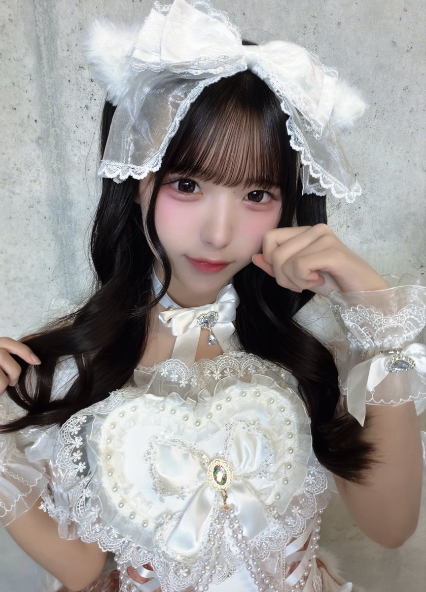 LASTSCENE_mona's tweet photo. ずっと1番にしてね 宝物みたいにね https://t.co/GqJvdssM8s