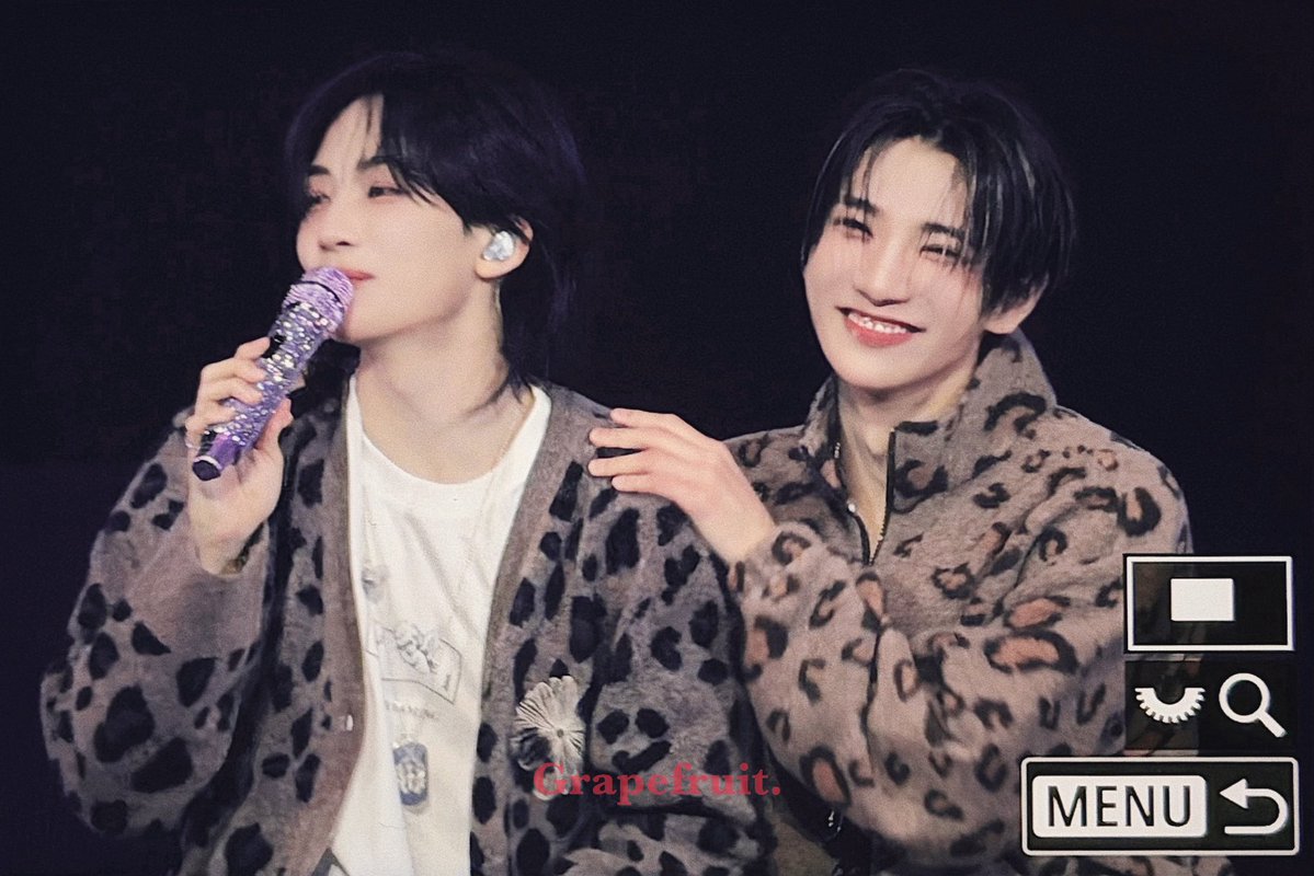 grapefruitx95's tweet photo. 261030 🥺🥺..
#정한 #조슈아 #JEONGHAN #JOSHUA https://t.co/6nmFmjZt0t