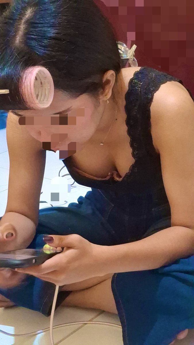 Ysptrtb5c's tweet photo. Ngefoto diam2 apa ya nama nya 😂 https://t.co/bMbtPycCsz