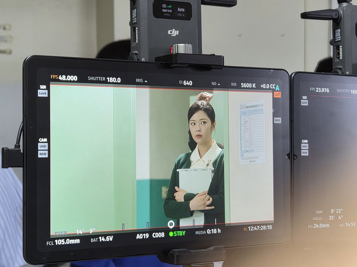 godmitzu's tweet photo. JEONGYEON sent behind photos from the set of 'New Recruit: Haunted Military Hospital' https://t.co/DBZOf7MsHJ