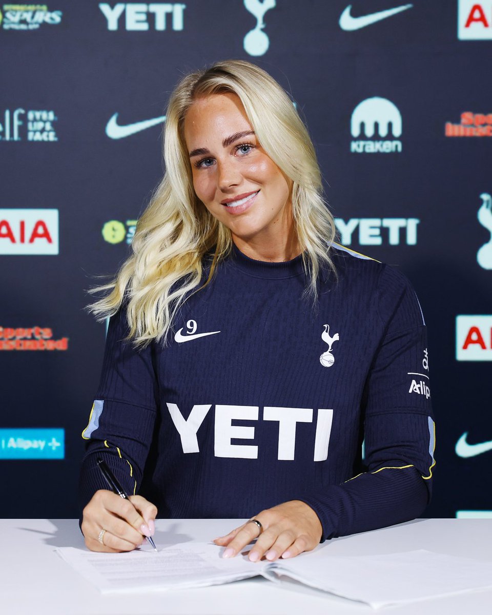 Chinemeremma999's tweet photo. 🇳🇴 Tottenham Women have extended striker Cathinka Tandberg’s contract! ✍️ https://t.co/sbVHXCbXvT