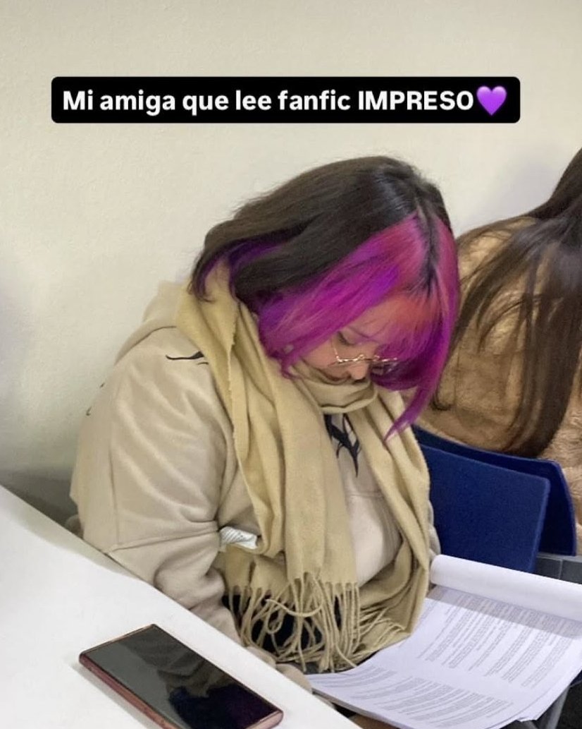 conchetumattchu's tweet photo. a mí me juzgaron por imprimir el pdf de una fanfic pero miren qn sobrevive ahora que se cayó ao3 https://t.co/y15kLlPvd0