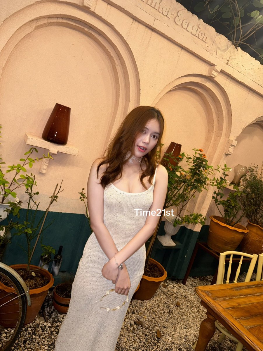 Timetime251's tweet photo. 🌷✨ สวยในวันที่เป็นตัวเอง 🤍
ไม่ต้องเหมือนใคร แค่เป็นเราในแบบที่มีความสุข 🦋💕 https://t.co/CFEvxNNrvE