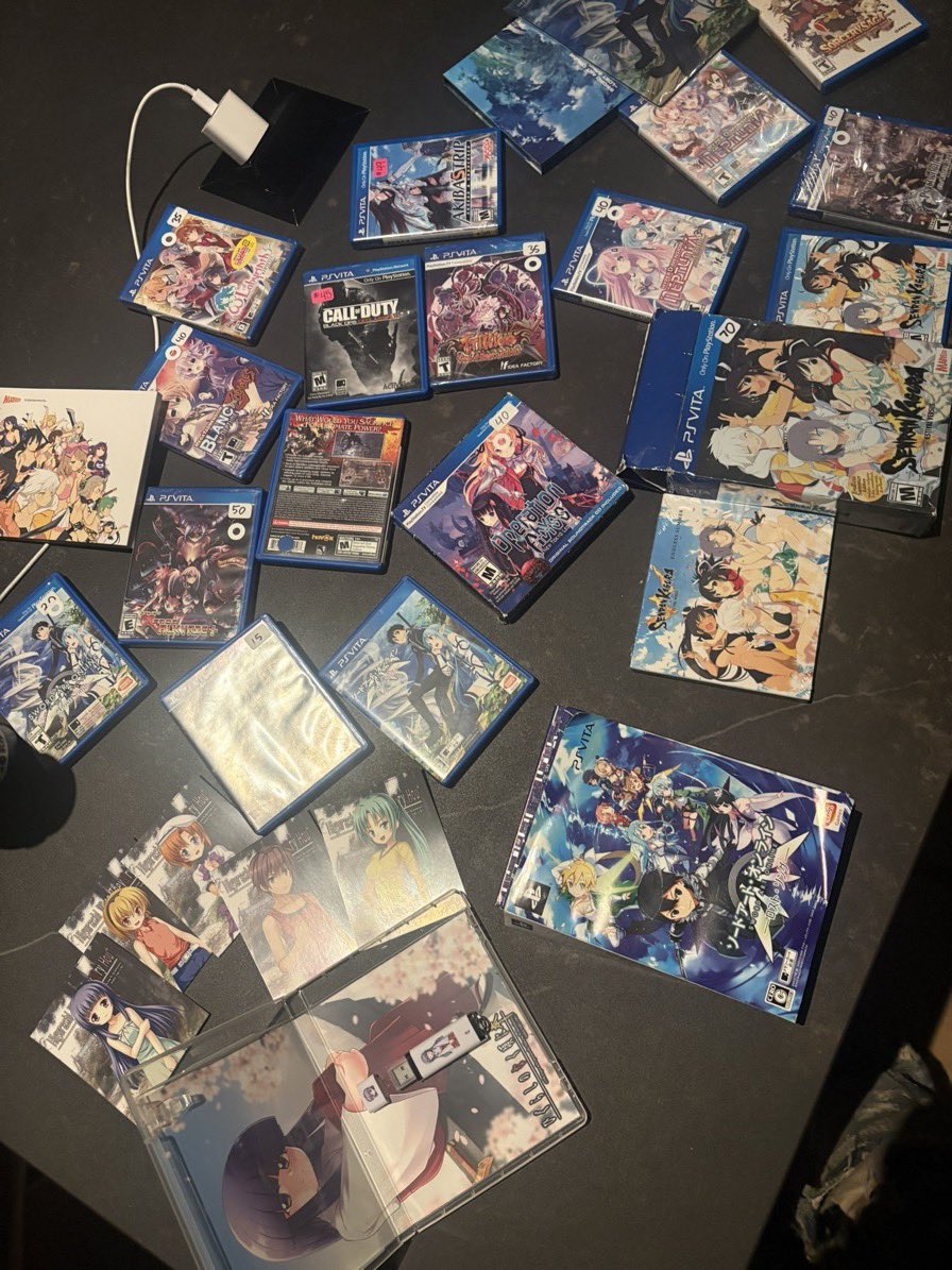 d7stro's tweet photo. Why do you assume that bleood doesn't know about smt? Anybody that knows anything about bleood knows that his aesthetic is anime, visual novels, and video games https://t.co/timmWBTRMU