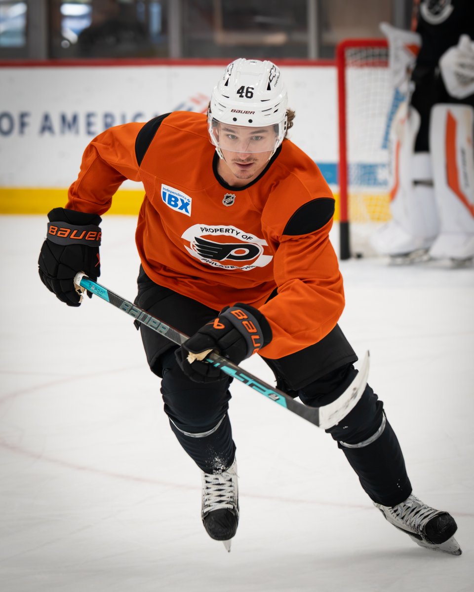 NHLFlyers's tweet photo. Grayt hands. 👀 https://t.co/9OVDYSfeC5