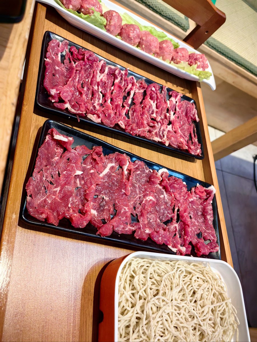 misako462653395's tweet photo. [今日は椒愿底夯滦を使った特別料理で、食欲が止まらない！] https://t.co/xCQ6ksVfIA
