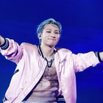Photo by 반찬 (@BORN2BeVIP)