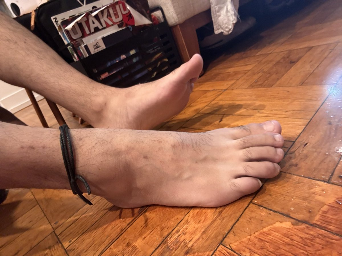 RamonFOOT's tweet photo. 👣👣👣 https://t.co/Dk21BcjNIX