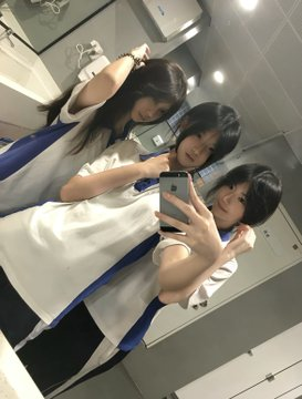 hailey_0777's tweet photo. 谁要锐评我和闺蜜10后的福 我们真的不要🚪 

 真的给   秒看不信你试试

我们真的是女菩萨🫣🫣

流言111  我发！！！！ https://t.co/vVWyiE1YhW
