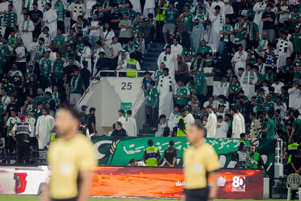 AlShababSaudiFC's tweet photo. هالمرة الانسحاب بدري 😂🏃🏻‍♂️ https://t.co/gVsXfG5hbS