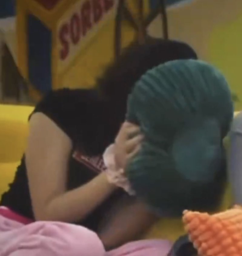 saintryulz's tweet photo. when you started to adapt each other’s habits! oh jeo, the simp that you are🙂‍↔️

#PBBCollab3point0 #JEO #GEHLEE https://t.co/NZ0Siirqe6