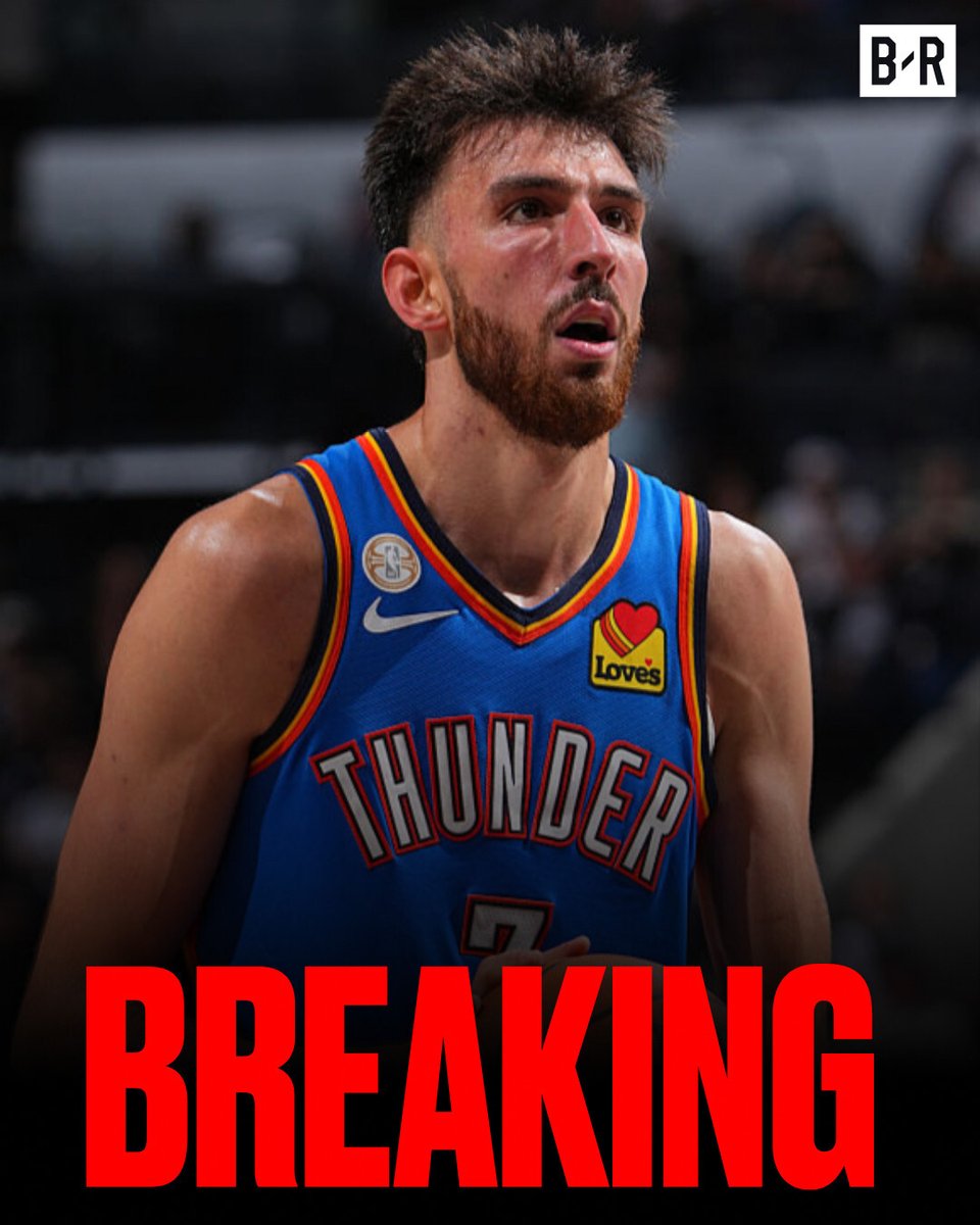 BleacherReport's tweet photo. 🚨 BREAKING: Chet Holmgren is undergoing treatment for a patellar tendon injury and is expected to miss 8–10 weeks https://t.co/nP19IPSLJc
