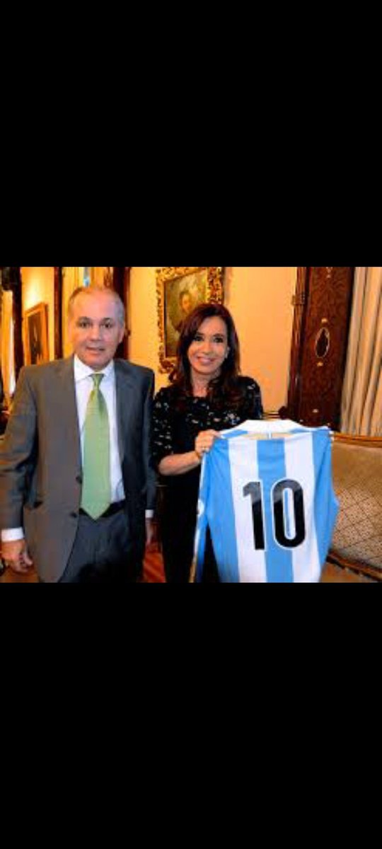 UliContarelli's tweet photo. @CocoNasile Hechos! No palabras 🦜 https://t.co/ejQIZmfGYj