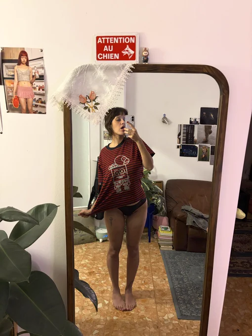 Image from internet girlfriend (@pauvreheloise)