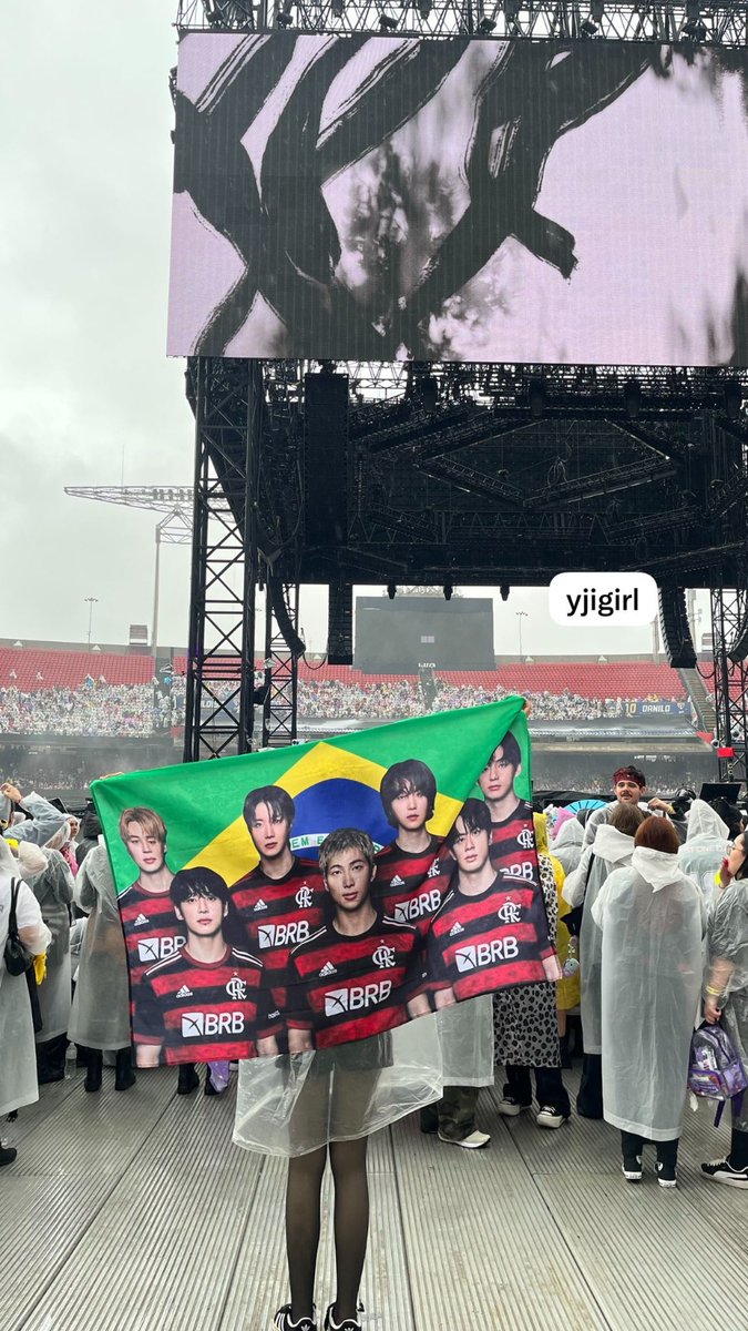 ColunadoFla's tweet photo. SIM, O ADM TÁ PRONTO PRO SHOW DO BTS DEPOIS DA GOLEADA

@/yjigirl https://t.co/oOhWsrkVAD