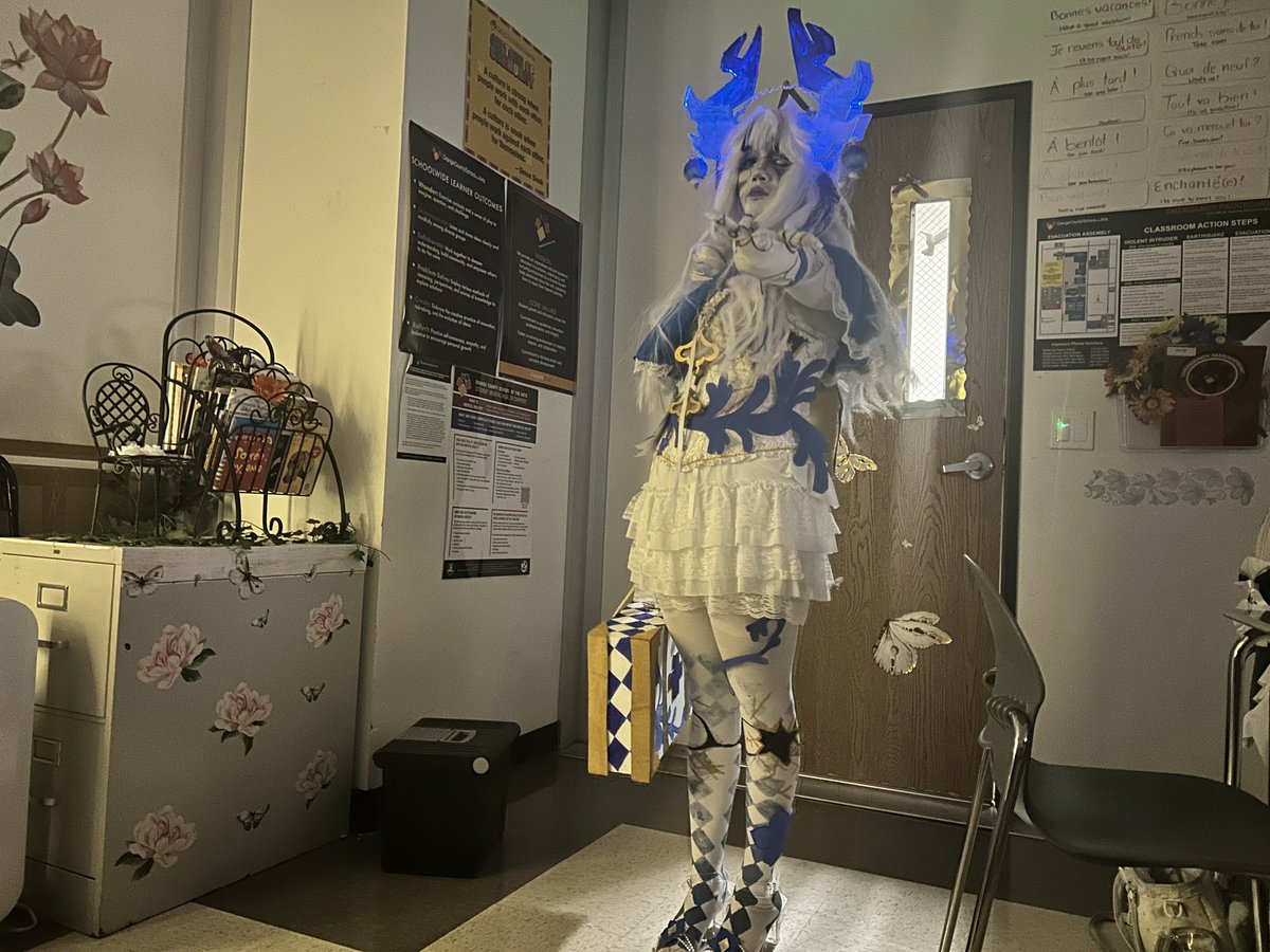 StarryAshhh's tweet photo. EVERYONE PRAISE AND GLAZE MY LOVELY GIRLFRIEND'S COSPLAY 
#phighting #medkit #cosplay https://t.co/VhRF2HGPJe