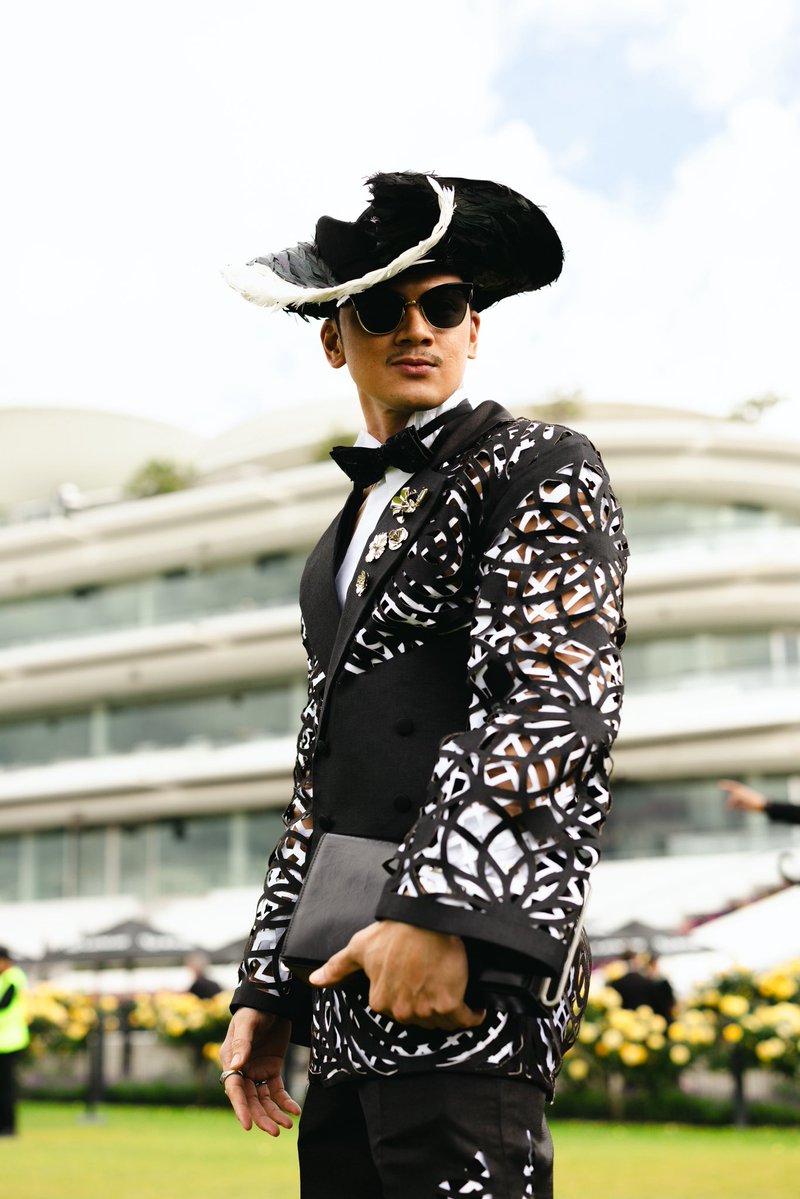 FlemingtonVRC's tweet photo. Arriving in style for Howden Victoria Derby Day! 🤍

#derbyday #melbcupcarnival https://t.co/25X5HciCmT