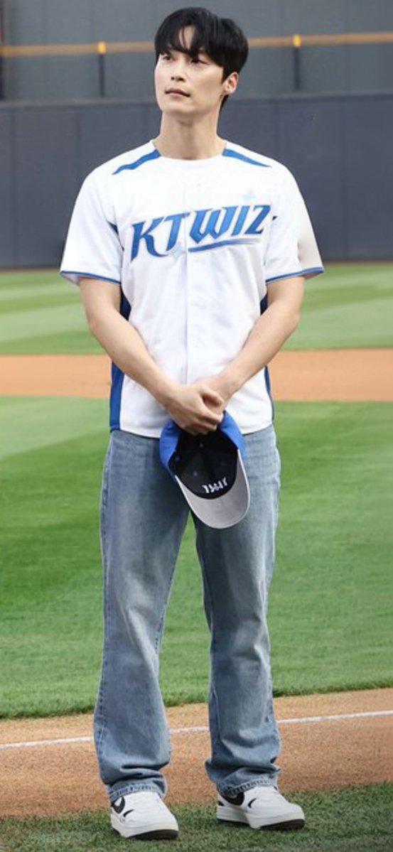 namjunpics_'s tweet photo. https://t.co/K5oiTr0zl0