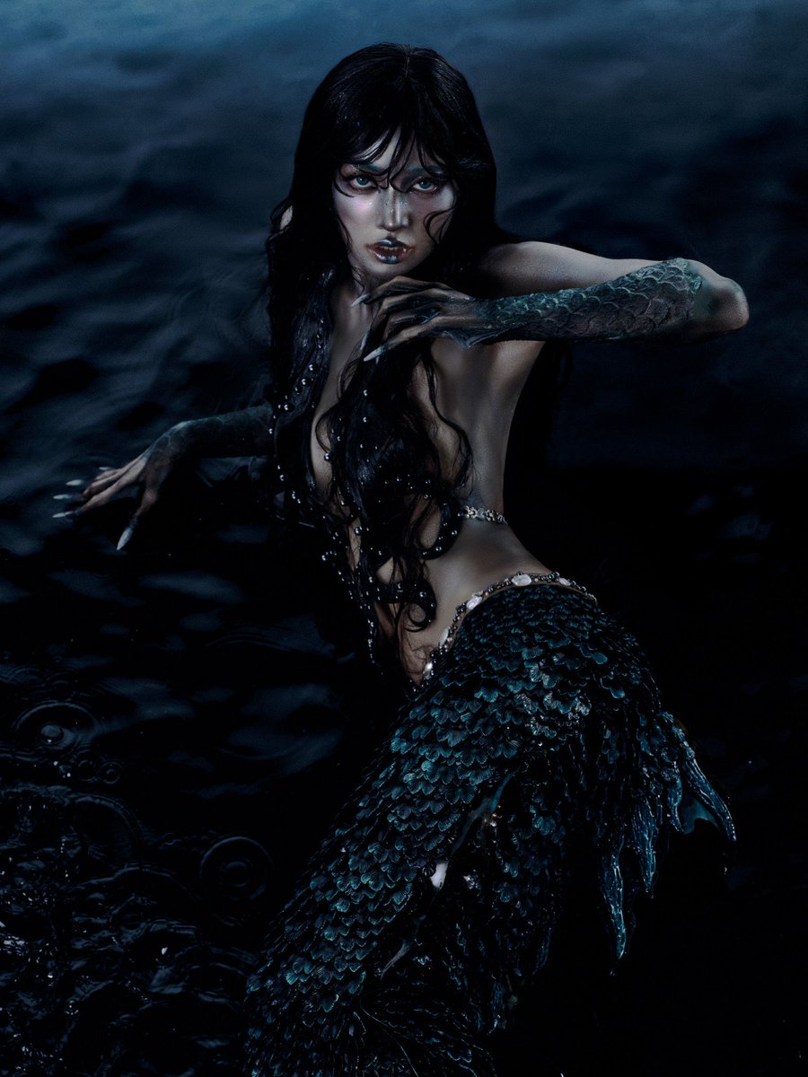 LiliesHome_'s tweet photo. 📸 #LISA updated her IG post:

Please engage link as below
(Like, comment, share, repost and save)

“🧜🏻‍♀️”

🔗 https://t.co/BNSYI9LdeR

@wearelloud
#LISA #Tarantino #LISA_Tarantino 
#PRESSPLAY #LISA_PRESSPLAY
🧁💌 https://t.co/viwTxwFavB