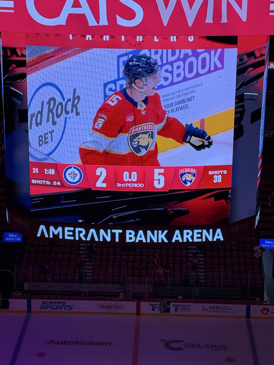 goldieonice's tweet photo. Florida Panthers are the first team in 104 years to score 5 hat tricks in the first 14 games of a season! 
Lundell did it tonight.  @FlaPanthers @thespot_soflo https://t.co/7iPvd5FNwR