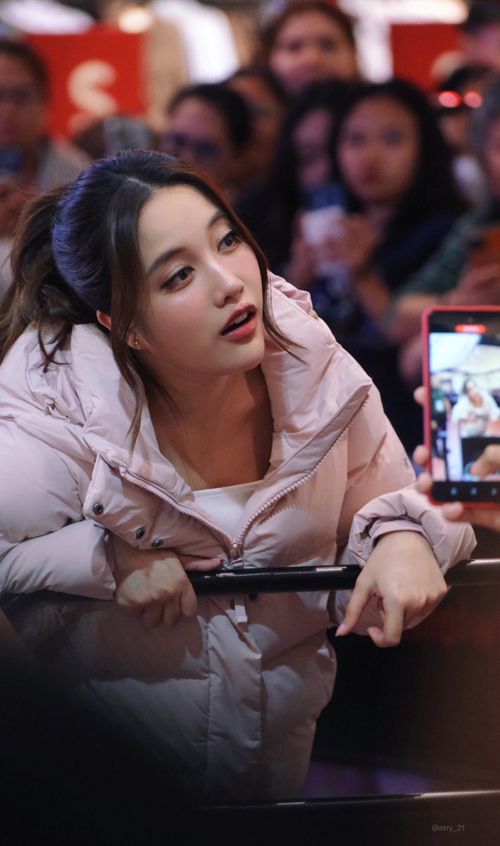 JISOOFOREVER7's tweet photo. หะ!!!
#ColumbiaAMAZE
#WildlySoft #AMAZECollection
#PufferJacket #Puffer
#EngineeredForWhatever
#srchafreen https://t.co/awvw4P25Ak