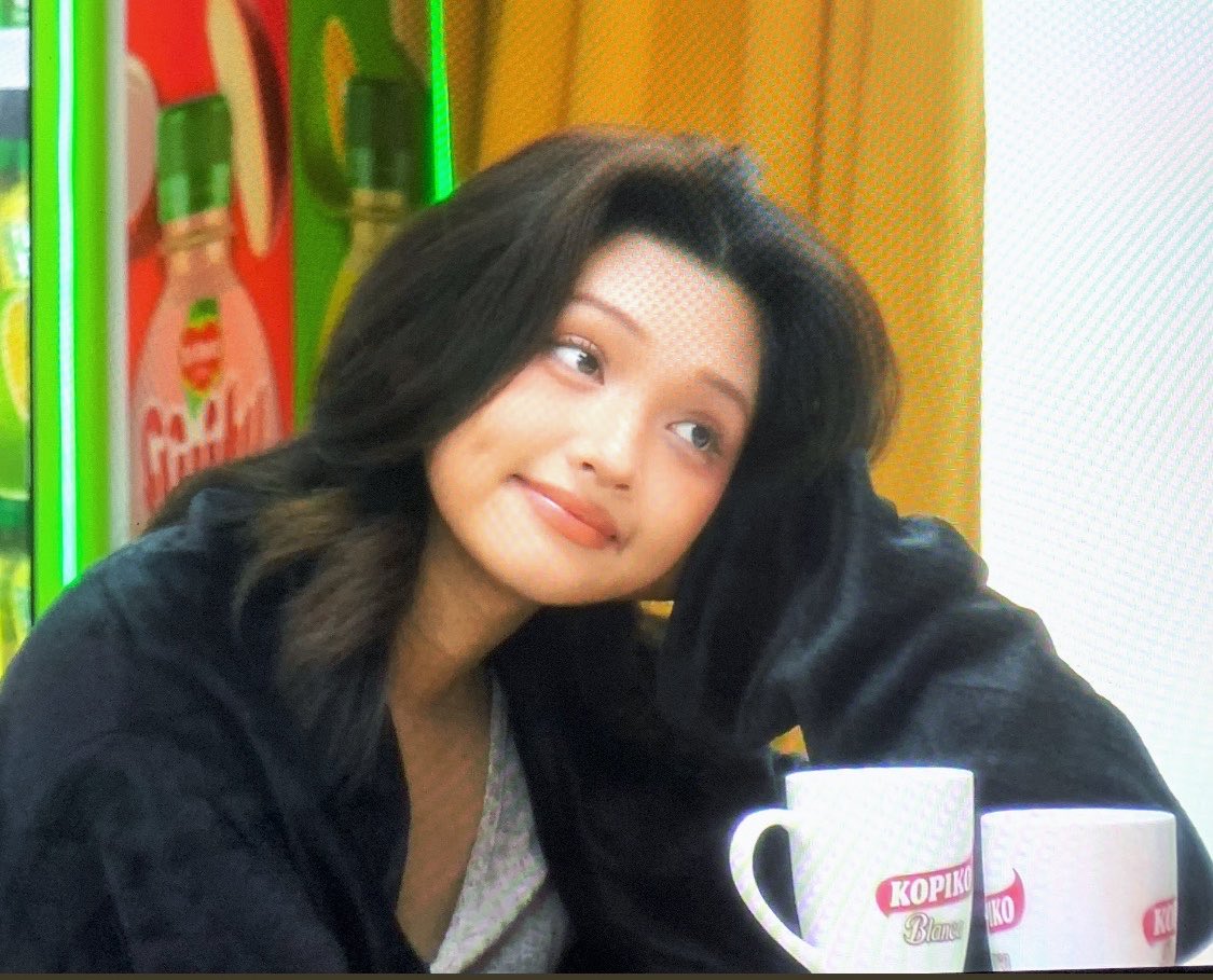 gehleezone's tweet photo. umagang kay ganda talaga kapag si gehlee bungad sa ls 🥰💗

#Gehlee https://t.co/QWi4tb6pfY