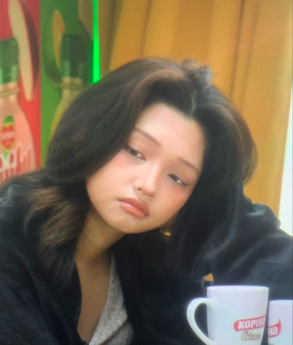 325ickz's tweet photo. good morning princess HAJAHAHAHAHHAHAHHA ANG CUTIE NI BADET

#PBBCollab3point0 https://t.co/ZJwezkjLYe