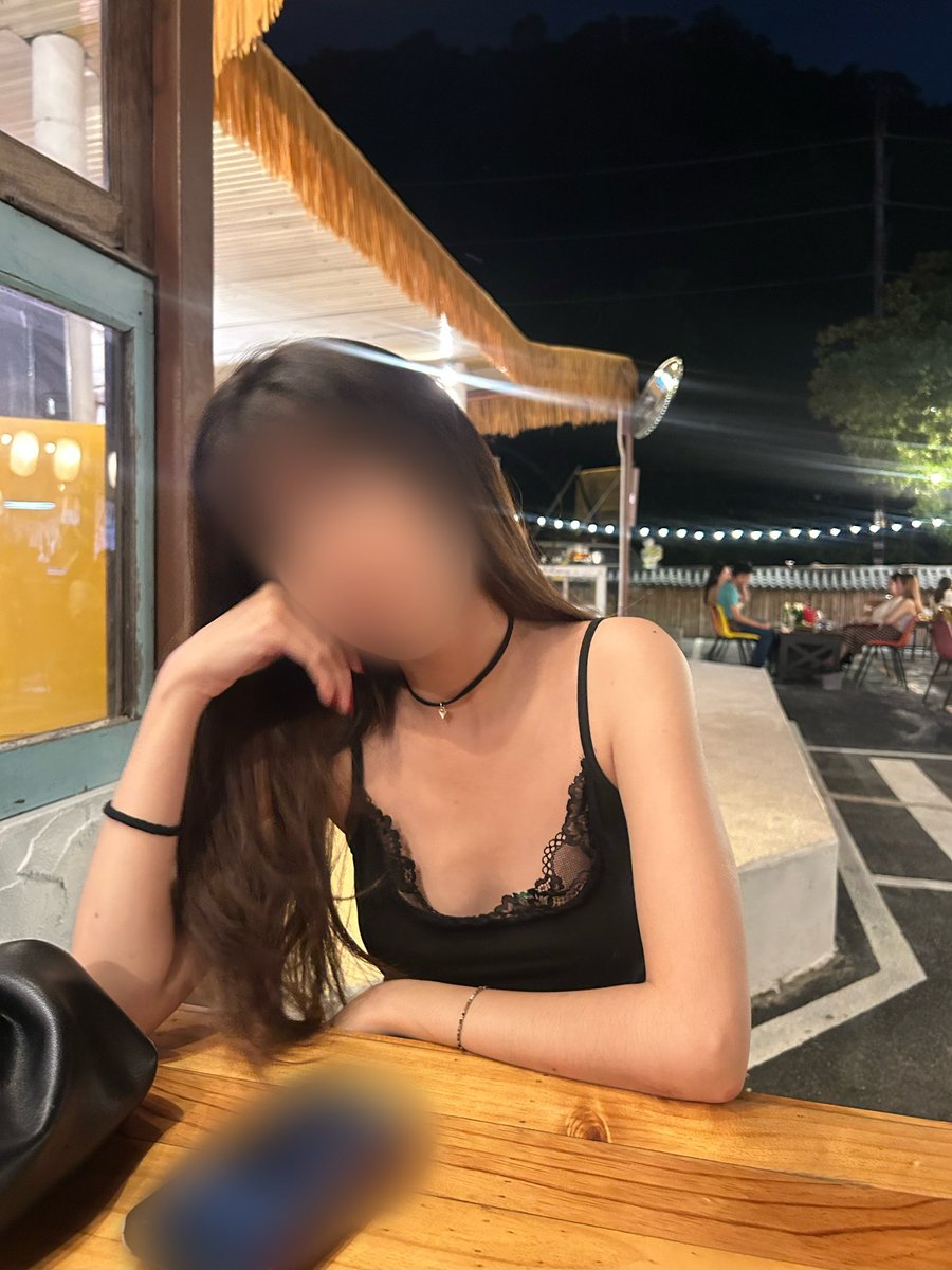Couple1911d's tweet photo. กินเบียร์เทอจะเมา  แต่ถ้ากินเบียร์กับเรา เทอจะมันส์❤️‍🔥  

#คู่แท้  #คู่วัยรุ่น #couple #Hotwife https://t.co/NLl8NW4L1n