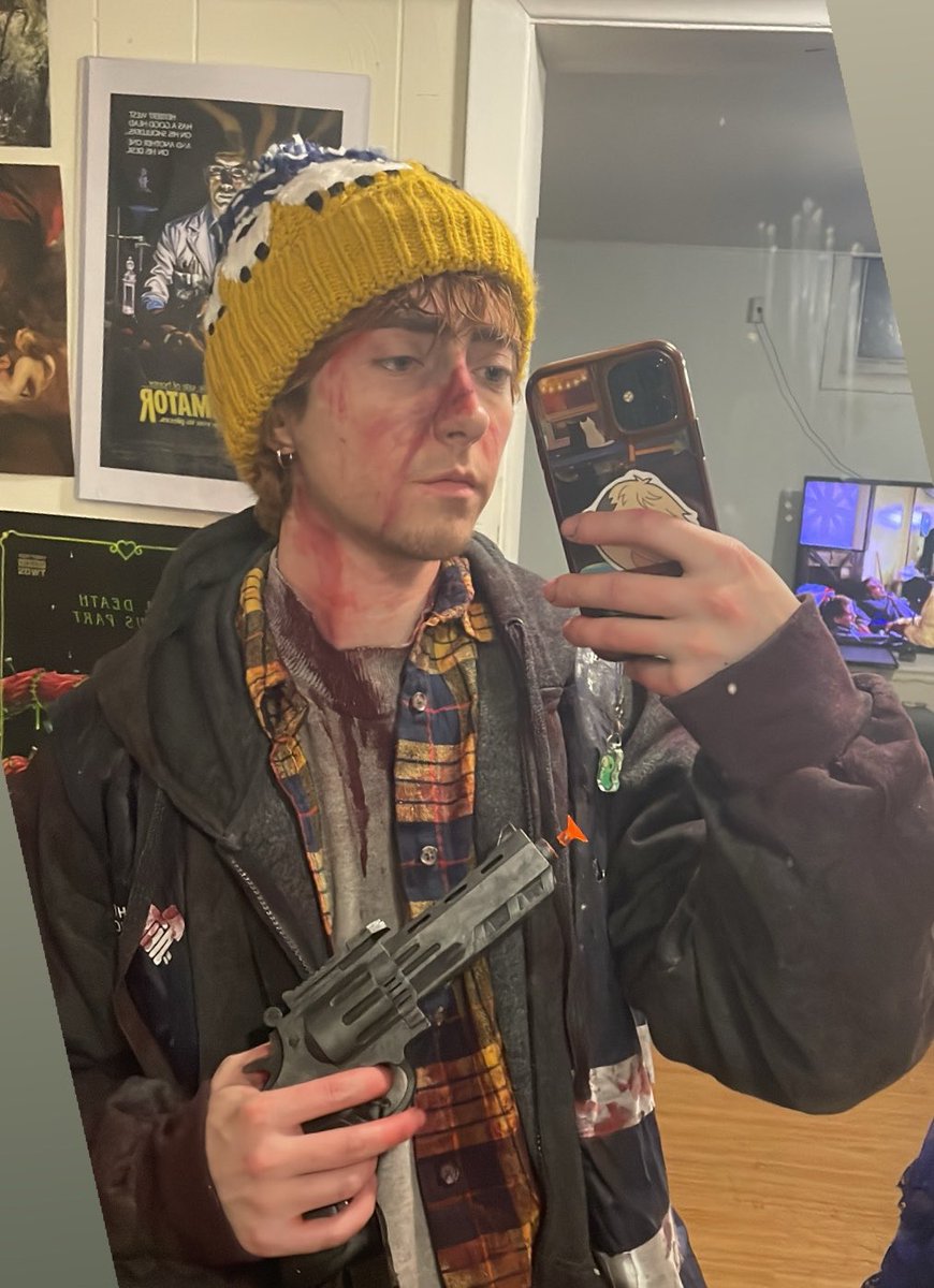 asmallcrow's tweet photo. Happy Halloween Raccoon City
#bryanhodukavich #ResidentEvil https://t.co/veiqkDiwkR